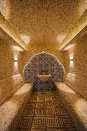5 Wood Hotel & Spa