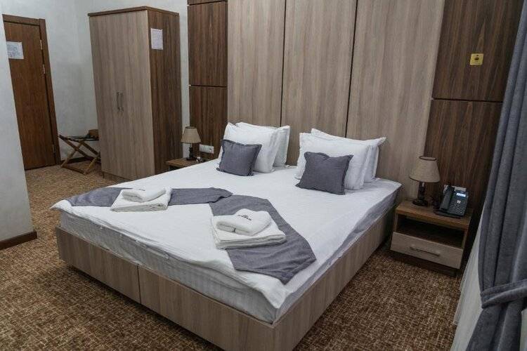 Rayyan Hotel