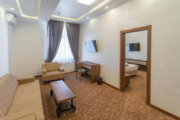 Rayyan Hotel