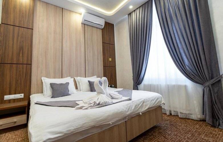 Rayyan Hotel