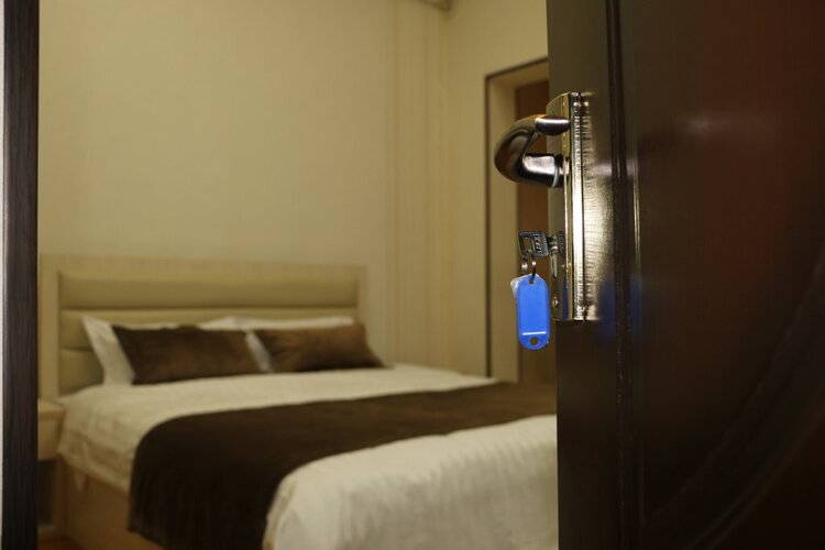 Summer Hotel