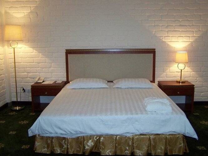 Arien Plaza Hotel