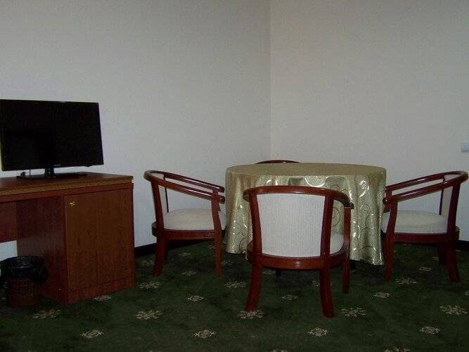 Arien Plaza Hotel