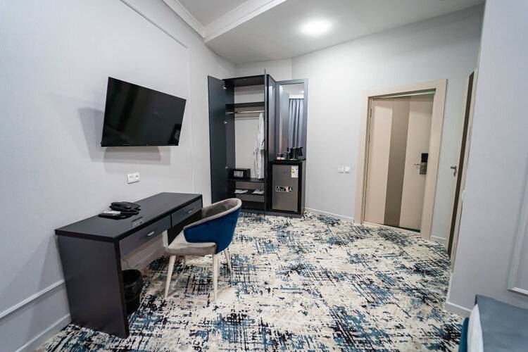 Hamilton Hotel