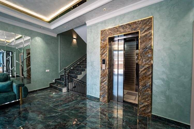 Hamilton Hotel