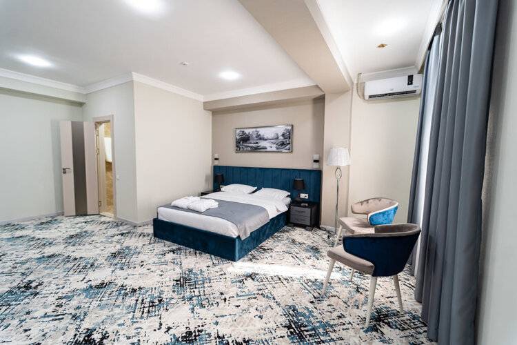 Hamilton Hotel