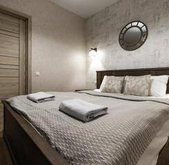 $item['hotel']['name']
