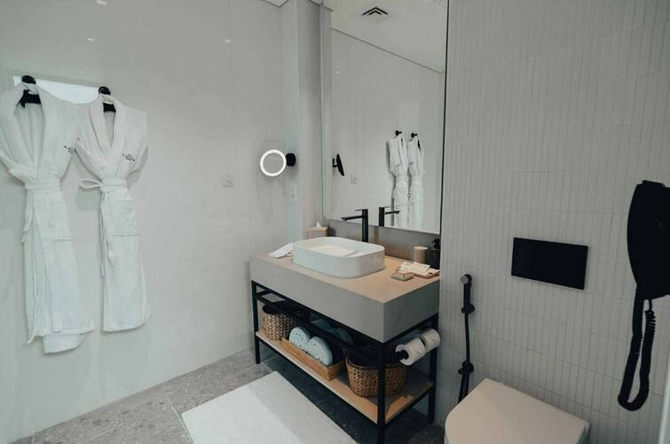 Bab Al Nojoum Beach Resort & Villas Hudayriyat Island