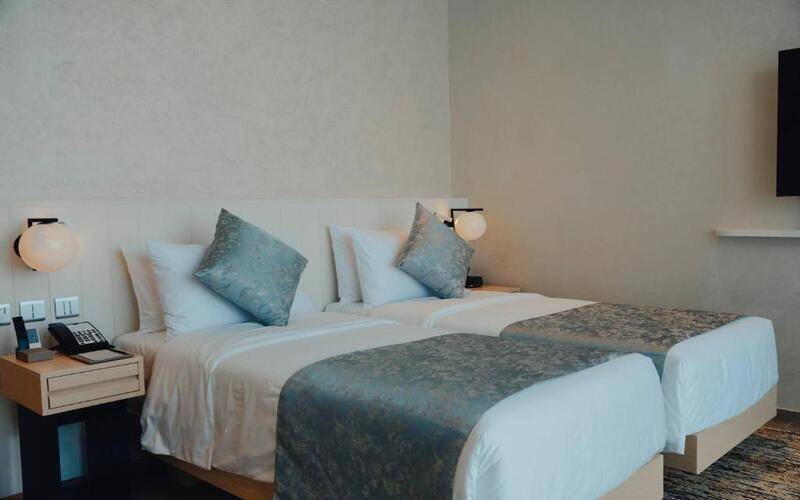 Bab Al Nojoum Beach Resort & Villas Hudayriyat Island