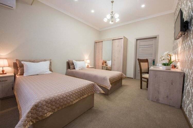 Huzur Hotel