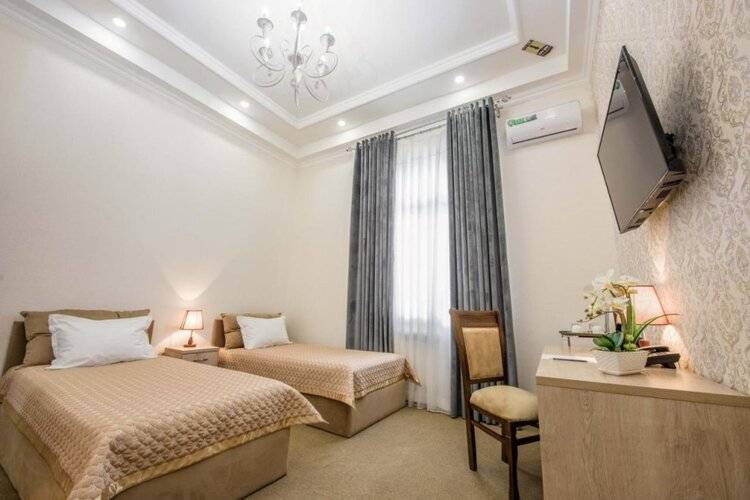 Huzur Hotel