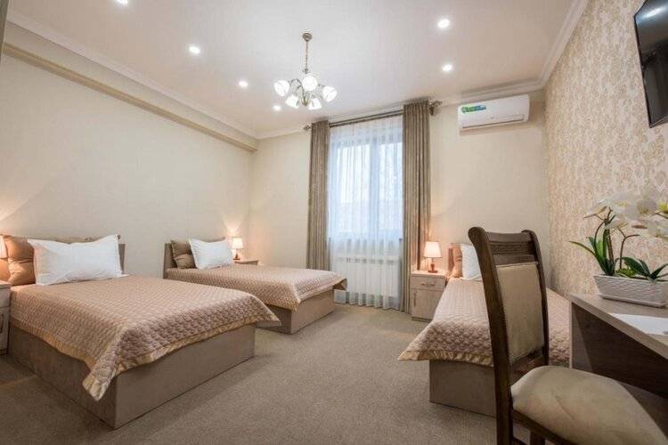 Huzur Hotel