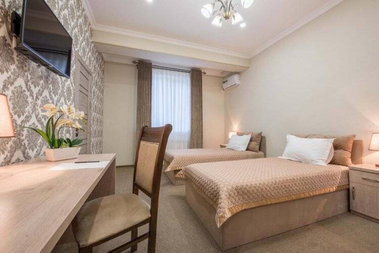 Huzur Hotel