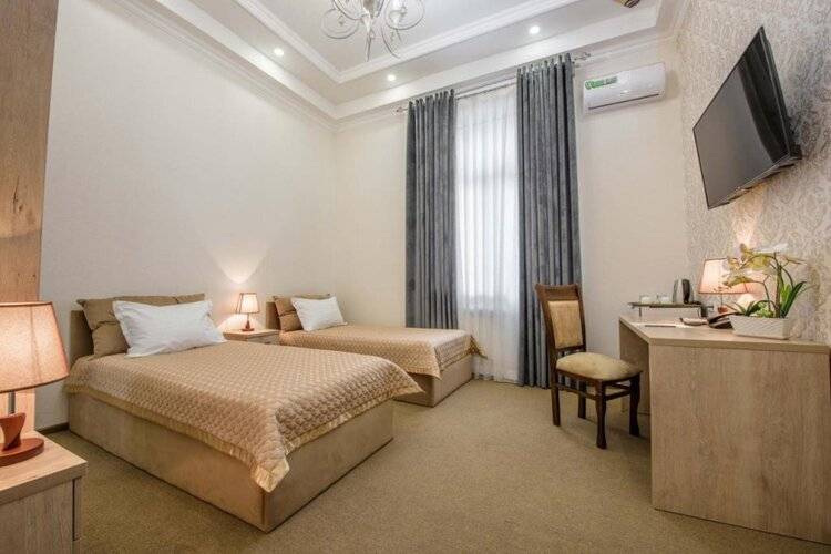 Huzur Hotel