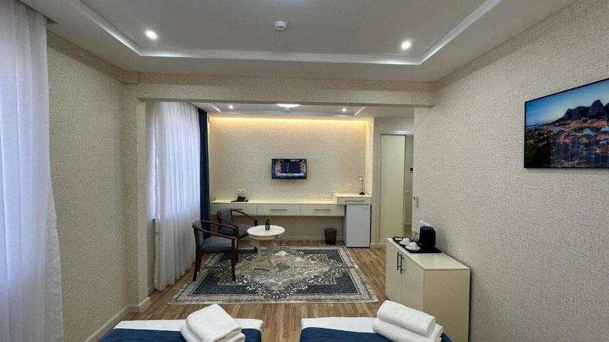 Novza Palace Hotel