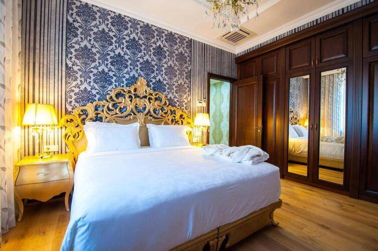 Royal Residence