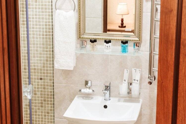 Eldi Hotel