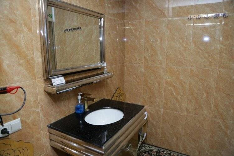 Hon Saroy Hotel