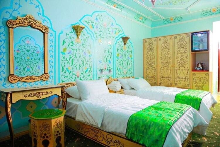 Hon Saroy Hotel