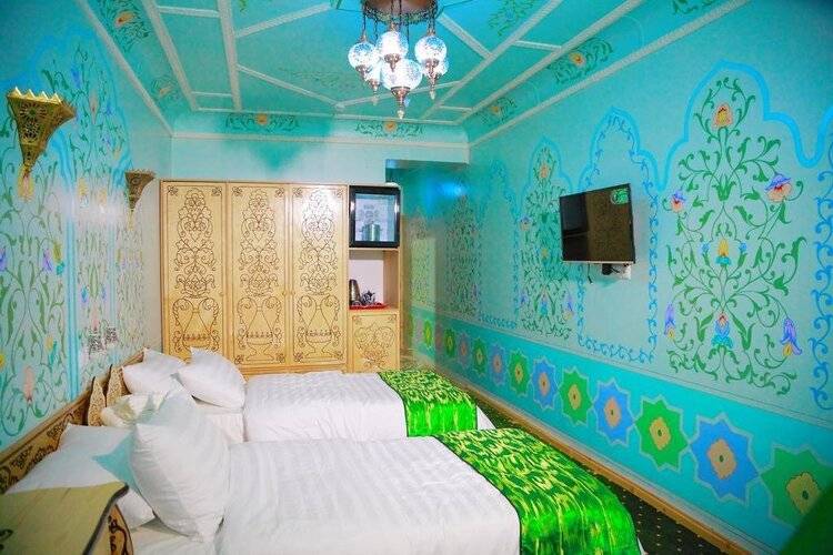 Hon Saroy Hotel