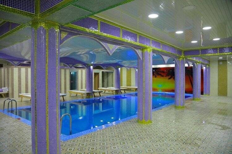 Hon Saroy Hotel