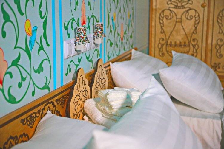 Hon Saroy Hotel