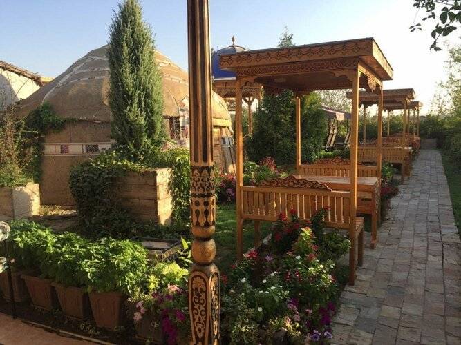 Hon Saroy Hotel