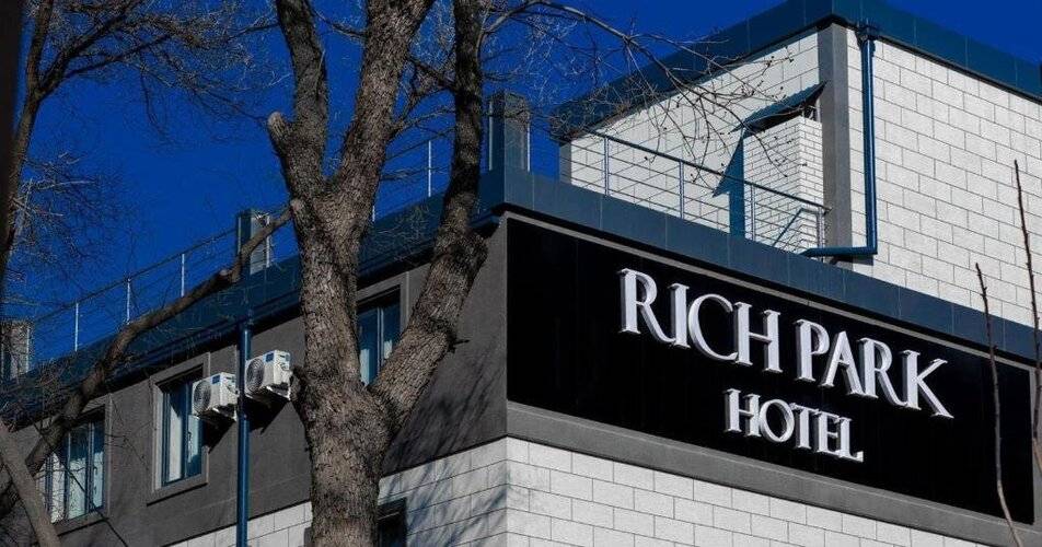Rich Park Hotel