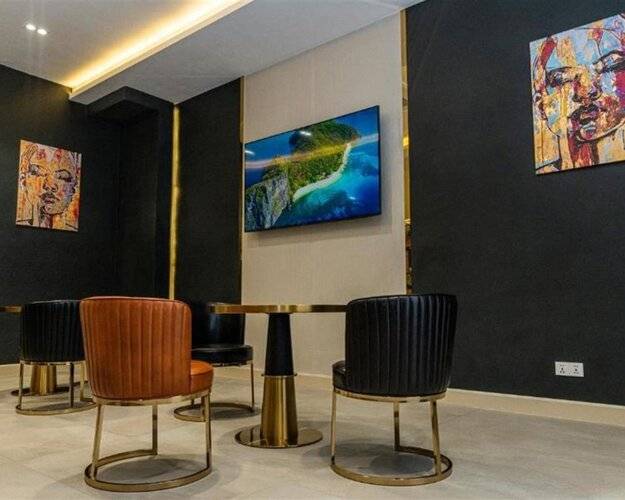 Garnet Mir Hotel