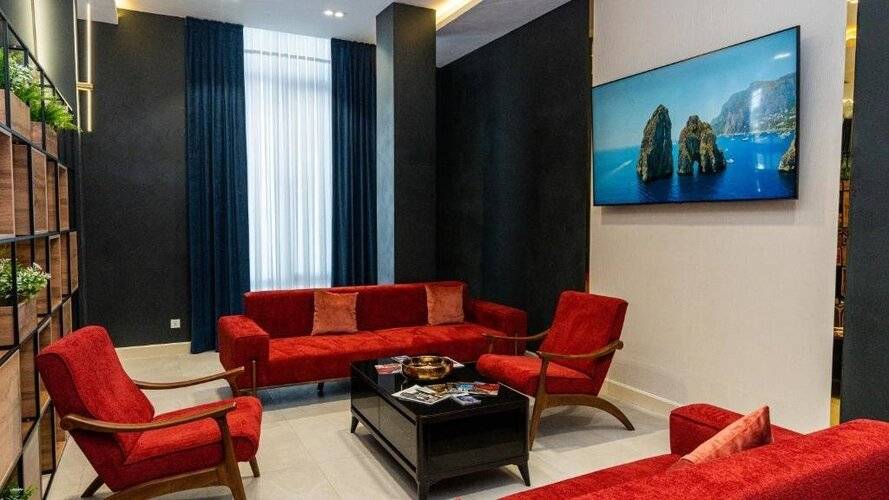 Garnet Mir Hotel