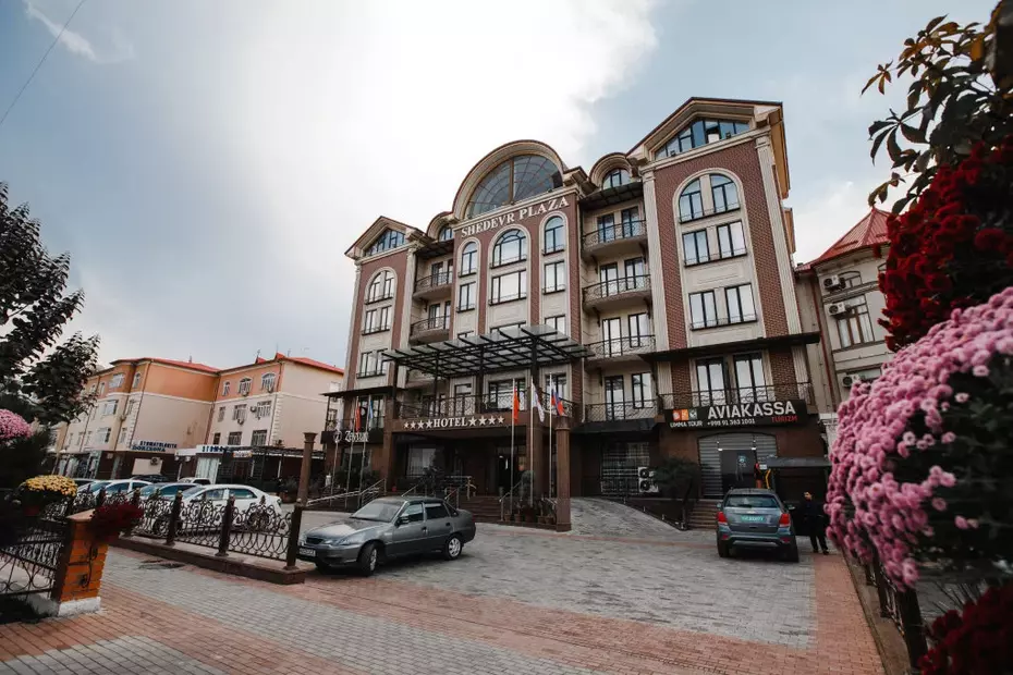 Shedevr Plaza Hotel