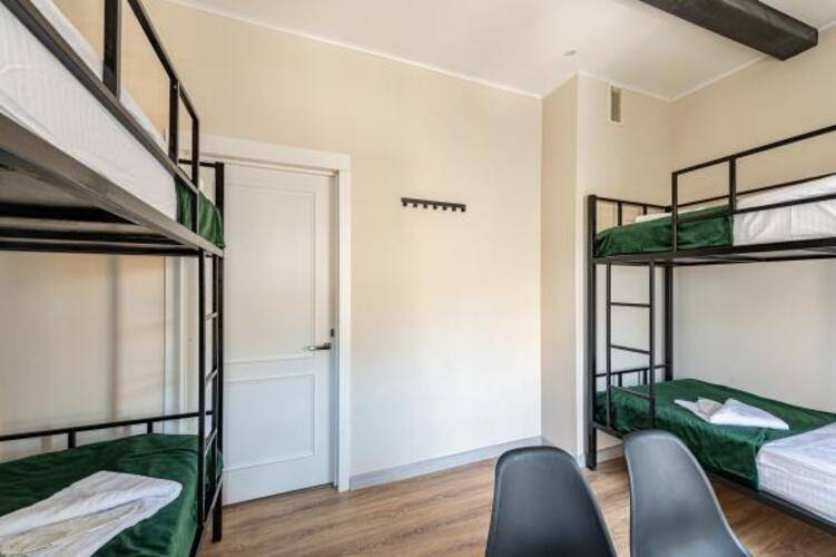 Vibe Hostel (Вайб Хостел)