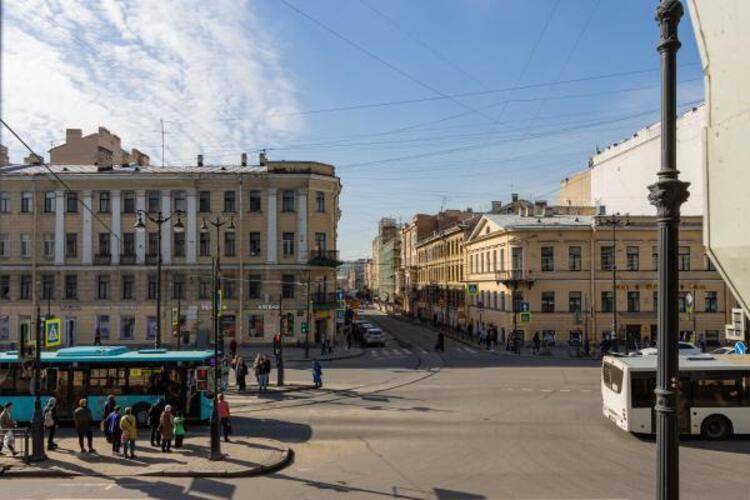 Номера На Площади Восстания