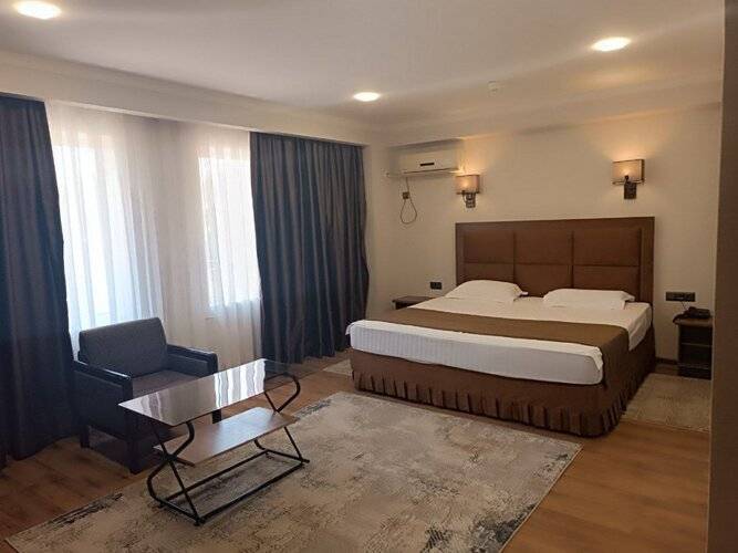 Ziyorat Hotel