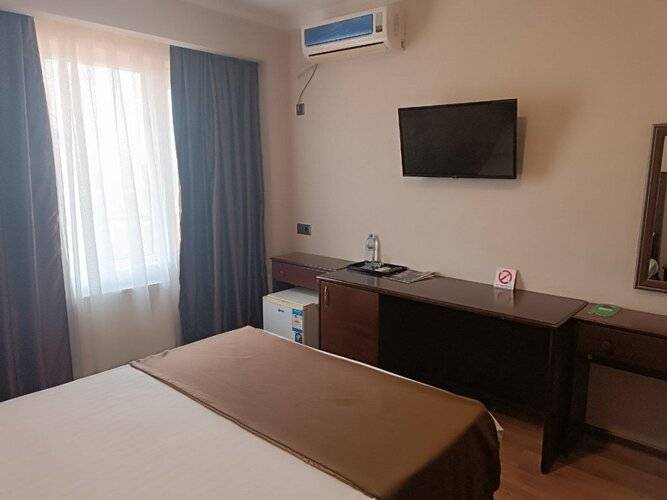 Ziyorat Hotel