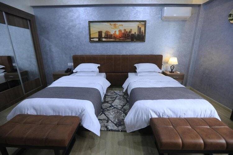 Chinor Hotel