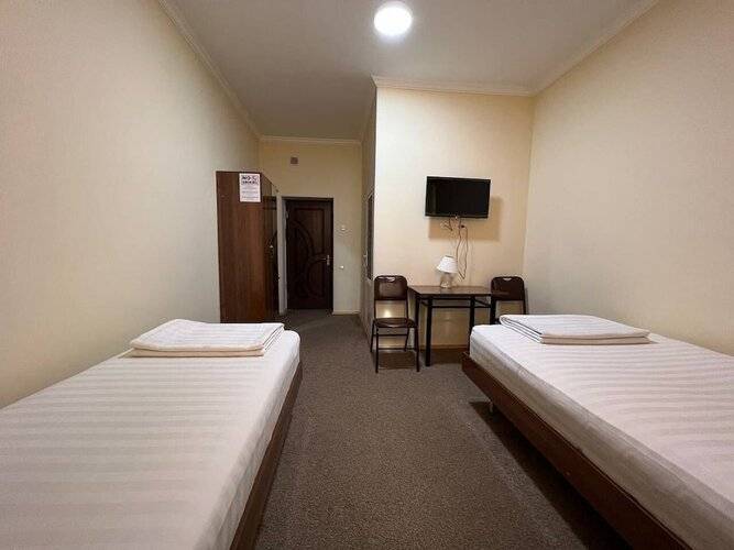 Orom Hotel