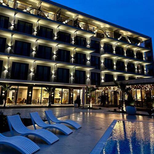 Отель Riviera Hotel