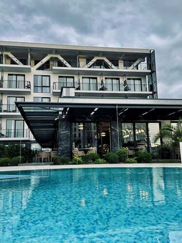 Отель Riviera Hotel