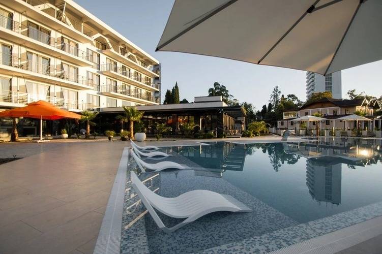 Отель Riviera Hotel