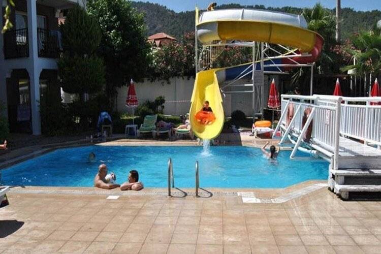 Club Ekinci Palace