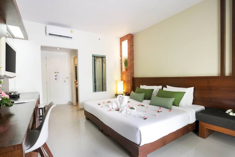 Tuana Brook Resort & Villas