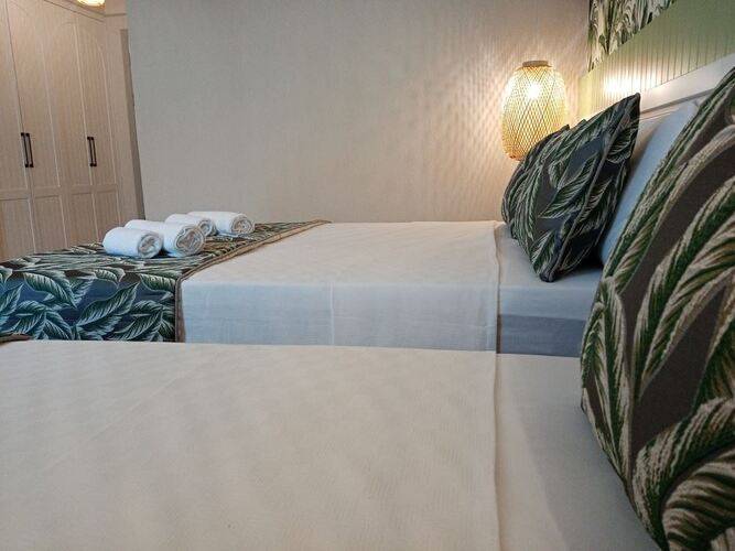 Dolphin Park Hotel