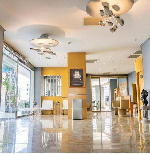 Aurasia Deluxe Hotel