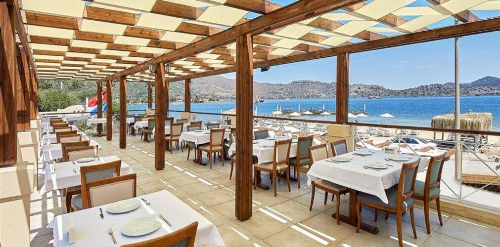 Fi Light Solto Boutique Beach