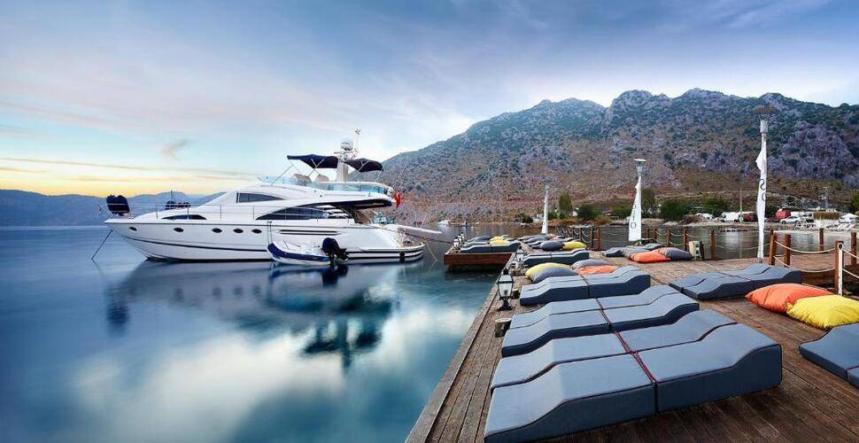 Fi Light Solto Boutique Beach
