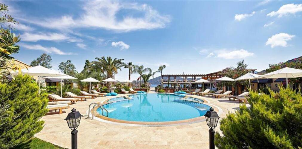 Fi Light Solto Boutique Beach