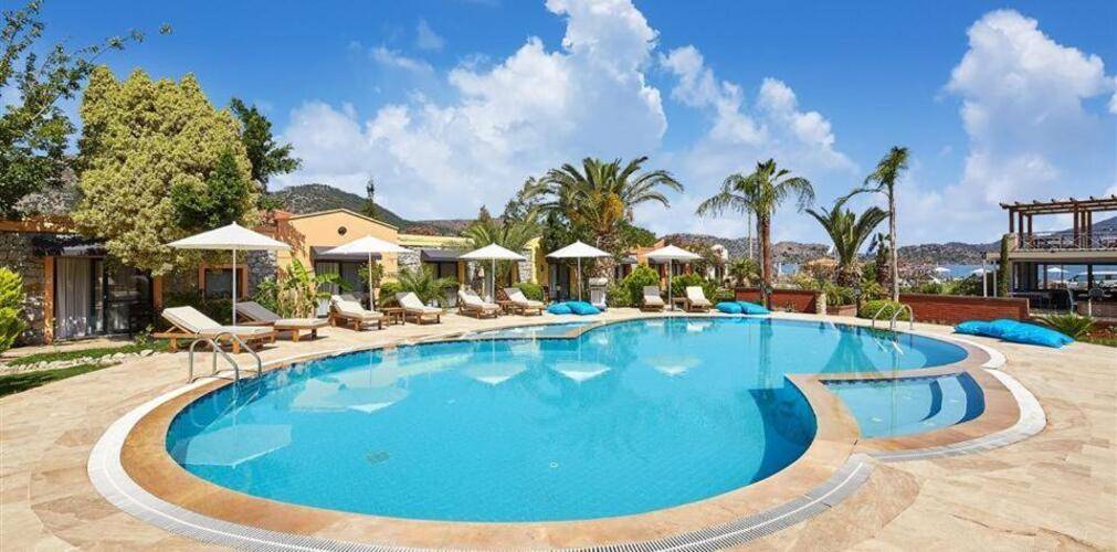 Fi Light Solto Boutique Beach