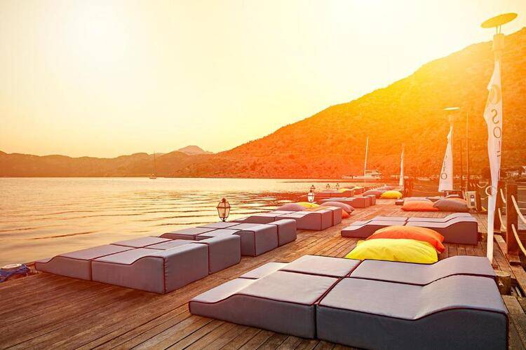 Fi Light Solto Boutique Beach