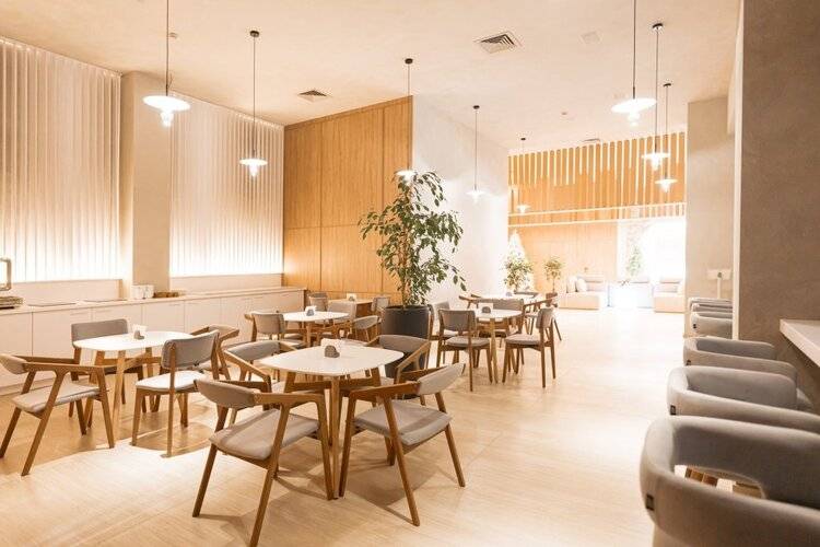 Slide Bleisure & Mice Hotel (Слайд)